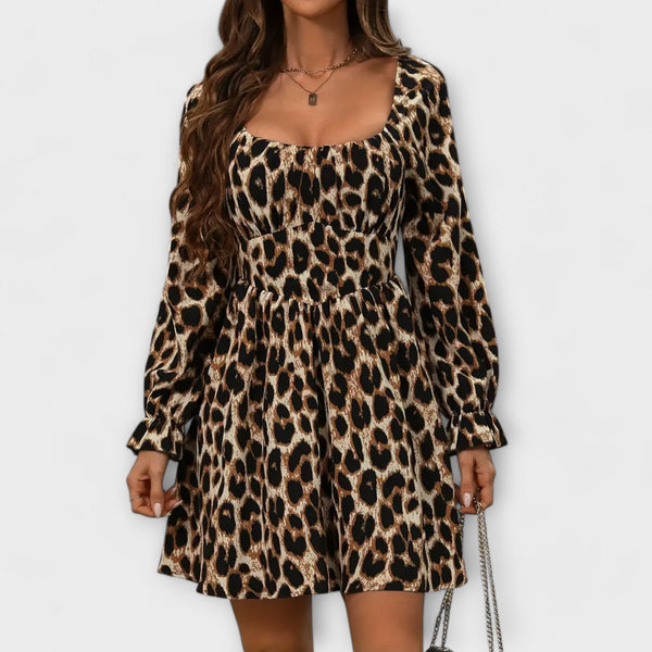 Vestido com estampado de leopardo encantador