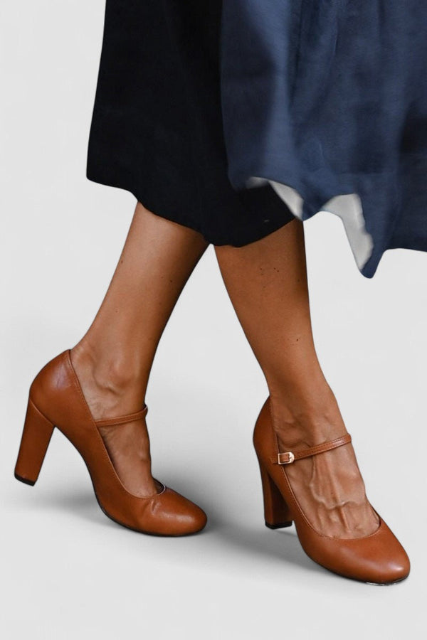 Bravina | Sandálias de uso diário com um pequeno salto