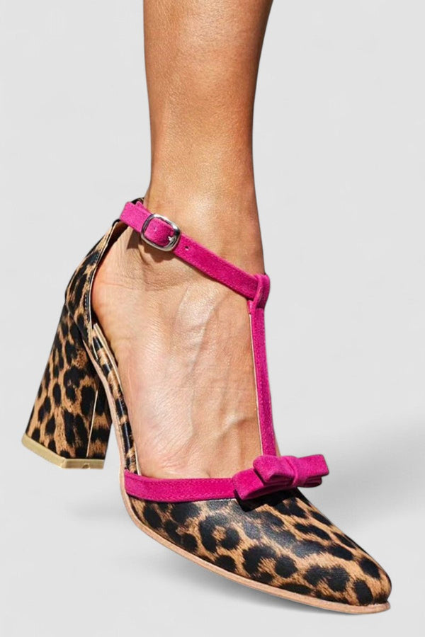 Leontina | Sandálias verdes com padrão leopardo e detalhe colorido