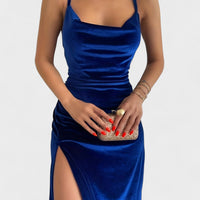 Gabriela - Vestido de veludo com fenda lateral