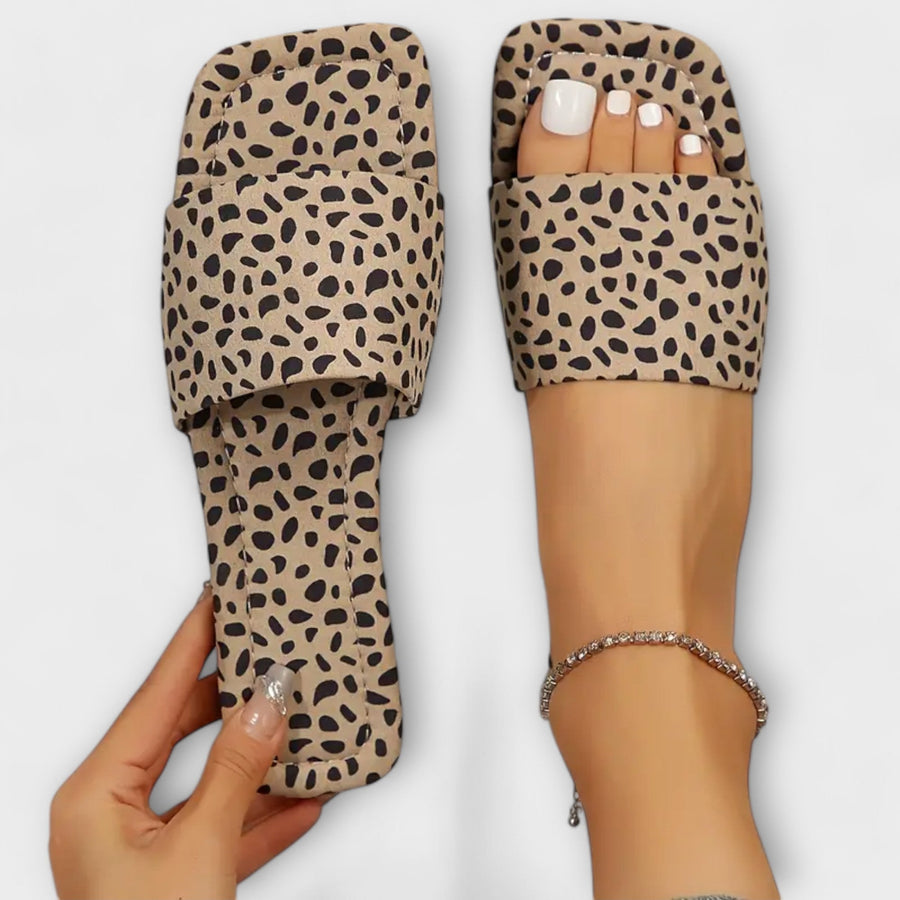 Elisabete-Mocassins rasos com estampado de leopardo