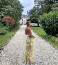 Julieta | Vestido Comprido com Volantes – Gracioso e Romântico