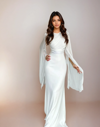 Isabela | Vestido Longo de Cetim Modesto com Mangas Abertas