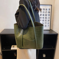 Betina | Bolsa Ombro em Couro Crocodilo Elegante e Versátil