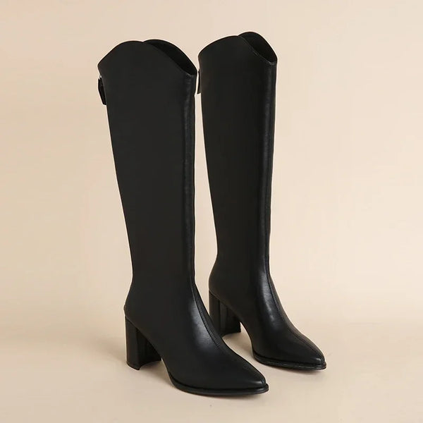 Hilda – Botas de salto Grosso e Elegância para o Inverno