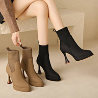 Eugenia –Botas com plataforma, Conforto e Elegância Feminina