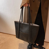Betina | Bolsa Ombro em Couro Crocodilo Elegante e Versátil