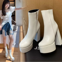 Carina –Botas com plataforma super alta com charme e confiança