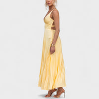 Aby - Vestido maxi amarelo plissado com decote em V
