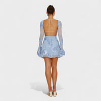 Julia - Vestido com encanto floral