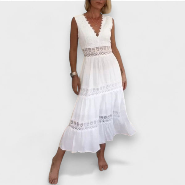 Kim | Vestido em Renda com Decote em V