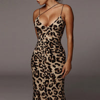 Leopardo | Vestido Justo Sexy com Estampa de Leopardo e Alças Finas