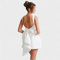 Carrie - Mini vestido com fita de pérolas