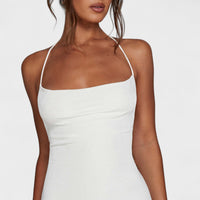 Luna - O vestido que celebra as suas curvas